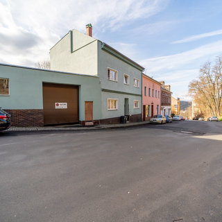 Prodej rodinného domu 486 m² Ústí nad Labem, Žukovova