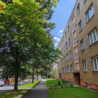 Pronájem bytu 3+1 65 m² Ústí nad Labem, Školní