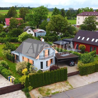 Prodej rodinného domu 200 m² Vyskytná nad Jihlavou, 