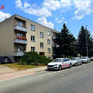 Pronájem bytu 2+1 62 m² Pardubice, Školní