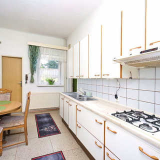 Prodej rodinného domu 195 m² Olomouc, Střední novosadská