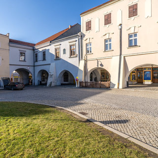 Prodej obchodu 250 m² Lipník nad Bečvou, náměstí T. G. Masaryka