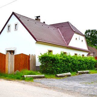 Prodej rodinného domu 600 m² Škvořetice, 