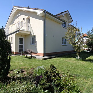 Prodej rodinného domu 125 m² Jesenice, Šeříková