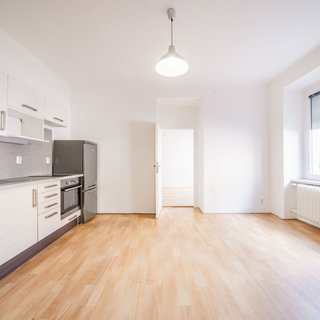 Prodej bytu 2+kk 51 m² Praha, Sokolovská