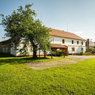 Prodej zemědělské usedlosti 127 m² Hracholusky, 