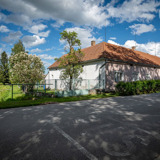 Prodej rodinného domu 307 m² Dolní Třebonín