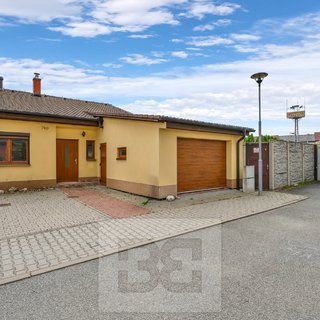 Prodej rodinného domu 100 m² Hrušovany u Brna, U Šatavy