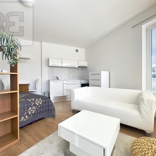 Pronájem bytu 1+kk a garsoniéry 32 m² Praha, Kudrnova