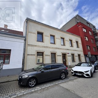 Prodej činžovního domu 416 m² Praha, 