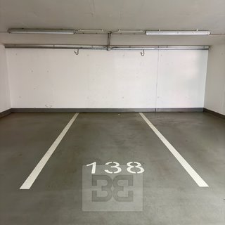 Pronájem parkovacího místa 15 m² Praha, Pavla Beneše