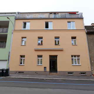 Pronájem bytu 1+kk a garsoniéry 26 m² Praha, Lovčenská