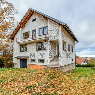 Prodej rodinného domu 225 m² Dolní Třebonín, 