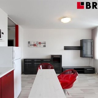 Pronájem bytu 1+kk a garzoniéry 30 m² Brno, Vídeňská