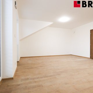 Pronájem bytu 1+kk a garzoniéry 55 m² Brno, Kroupova