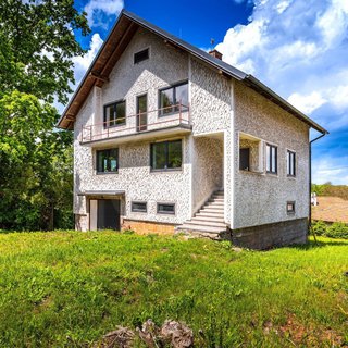 Prodej rodinného domu 300 m² Dolní Třebonín, 