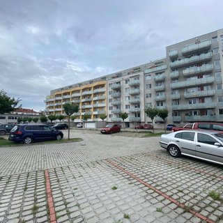 Pronájem parkovacího místa 12 m² České Budějovice