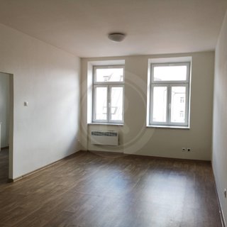 Pronájem bytu 1+1 41 m² České Budějovice, Karla IV.