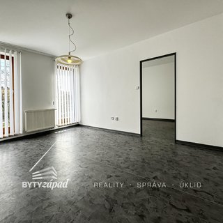 Pronájem bytu 3+kk 49 m² Plzeň, Na Poříčí