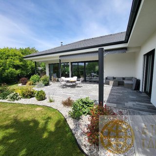 Prodej rodinného domu 235 m², U Zahrad