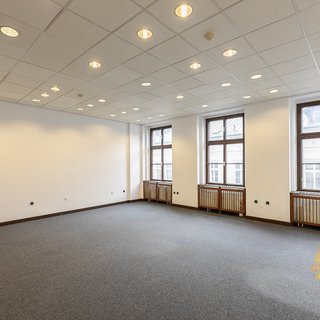 Pronájem kanceláře 256 m² Praha, Politických vězňů