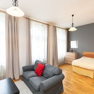 Pronájem bytu 1+kk a garsoniéry 35 m² Praha, Sázavská