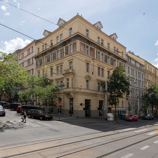 Prodej bytu 3+kk 75 m² Praha, Korunní