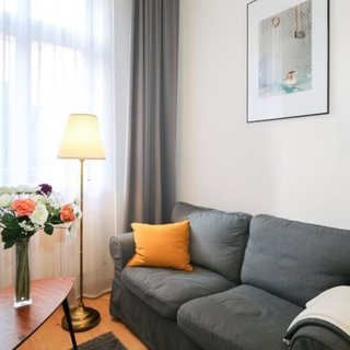 Pronájem bytu 2+kk 34 m² Praha, Belgická