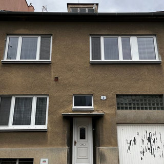 Prodej rodinného domu 443 m² Prostějov, Trávnická