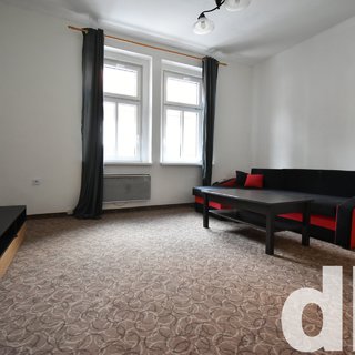 Pronájem bytu 1+kk a garsoniéry 34 m² Dalovice, Pod Strání