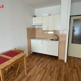 Pronájem bytu 1+kk a garsoniéry 29 m² Praha, Petržílova