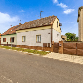 Prodej rodinného domu 109 m² Lenešice, B. Němcové