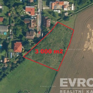 Prodej komerčního pozemku 3 000 m² Pardubice