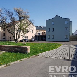 Pronájem bytu 2+kk 55 m² Hrádek nad Nisou, 1. máje