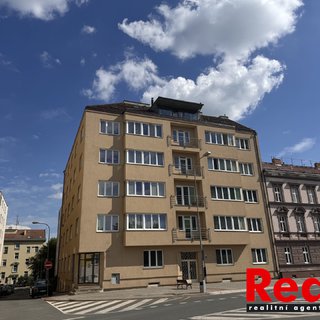 Pronájem bytu 3+1 90 m² Brno, Křížkovského