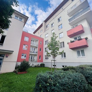 Pronájem bytu 1+kk a garsoniéry 36 m² Praha, Mattioliho