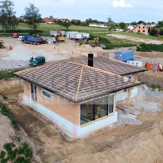 Prodej stavební parcely 825 m² Hosín
