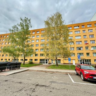 Pronájem bytu 1+kk a garzoniéry 27 m² Kladno, Švédská