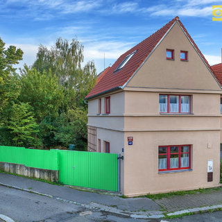 Prodej rodinného domu 154 m² Praha, Severovýchodní VI