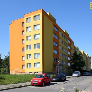 Pronájem bytu 3+1 90 m² Praha, Neapolská