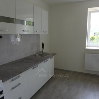 Pronájem bytu 1+kk a garsoniéry 32 m² Skalice u České Lípy, 