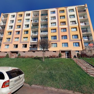 Prodej bytu 3+1 63 m² Děčín, Na Vyhlídce