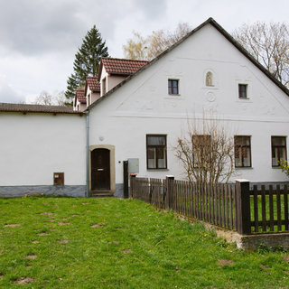 Prodej rodinného domu 420 m² Střížovice, 