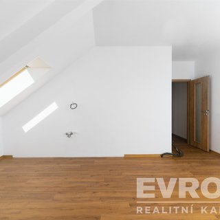 Prodej bytu 2+kk 60 m², Krkonošská