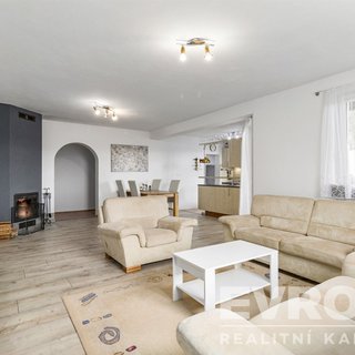 Prodej vily 260 m² Dolní Pěna