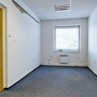 Pronájem kanceláře 30 m² Valašské Meziříčí, Hranická