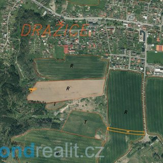Prodej zemědělské půdy 4 492 m²