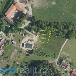 Prodej stavební parcely 937 m² Slavče