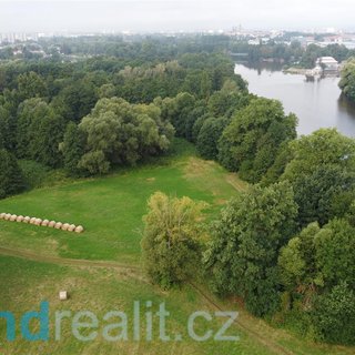 Prodej zemědělské půdy 1 381 m² Hradec Králové