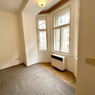 Pronájem bytu 2+kk 58 m² Praha, Čajkovského